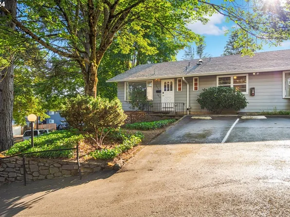 2675 SW Spring Garden St, Portland, OR 97219