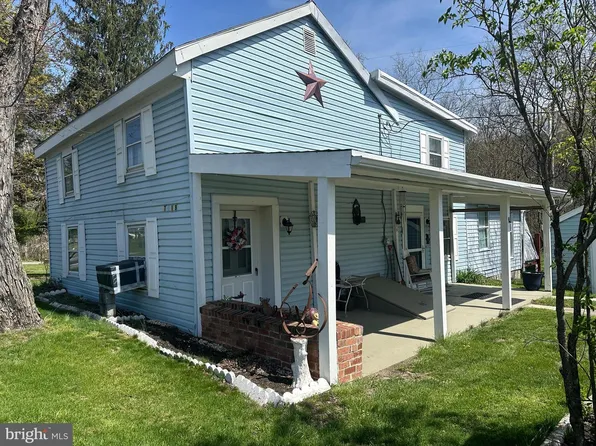 7018 Path Valley Rd, Fort Loudon, PA 17224