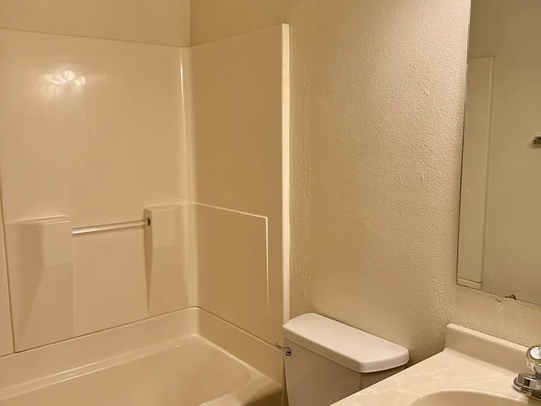 13 E Burlington St #115 — Photo 7