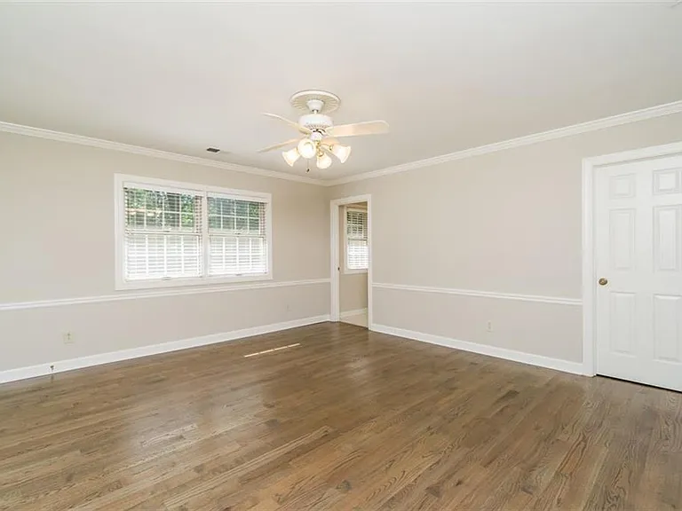 565 River Chase Point — Photo 15