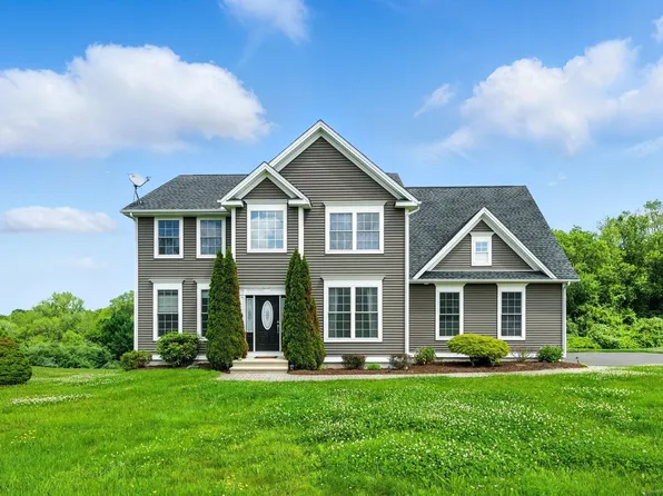 45 Serra Drive, Middletown, CT 06457