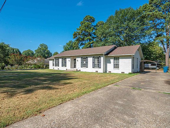 2nd image of 1638 Circle Dr