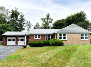 47 Kittredge Rd, Pittsfield, MA 01201