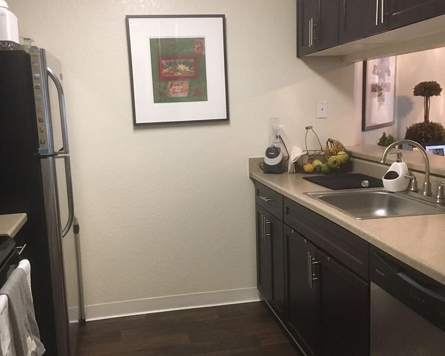 1st image of 900 Campus Dr APT 112