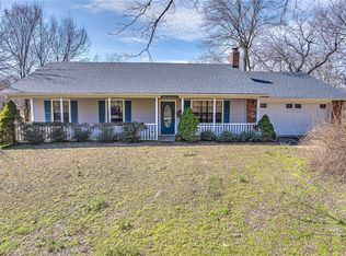 257 E Lake Rd, Elm Springs, AR 72728