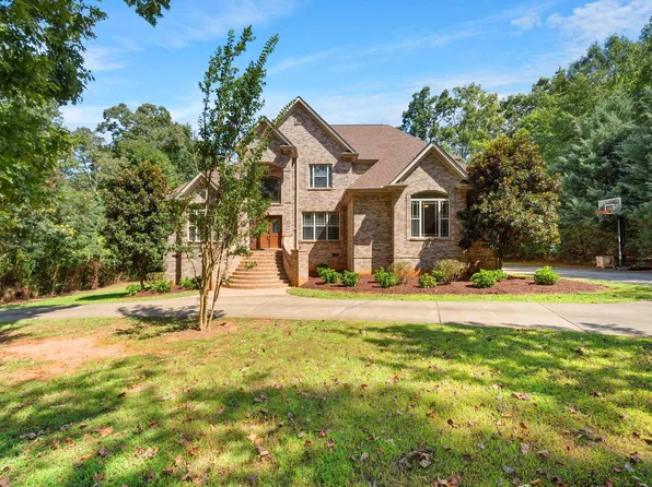 306 Crestview Ln, Spartanburg, SC 29301