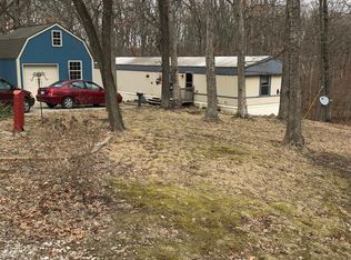 12224 N Dripping Springs Rd, Columbia, MO 65202