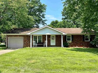 614 N 5th St, Chandler, IN 47610