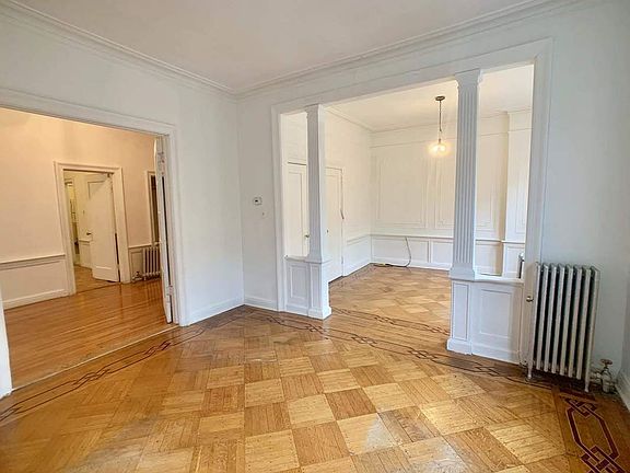 4th image of 636 11th St