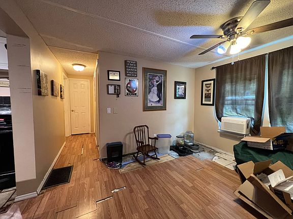 4th image of 302 Arapaho Trl