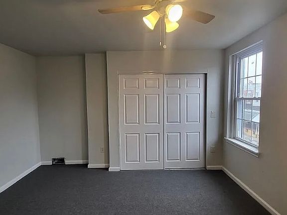 3rd image of 131 N Hobart St
