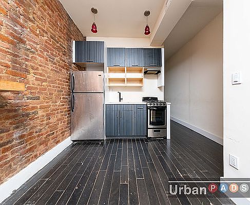 4th image of 1064 Putnam Ave #2F
