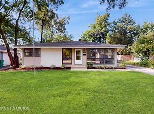 241 Highland Rd, Grayslake, IL 60030