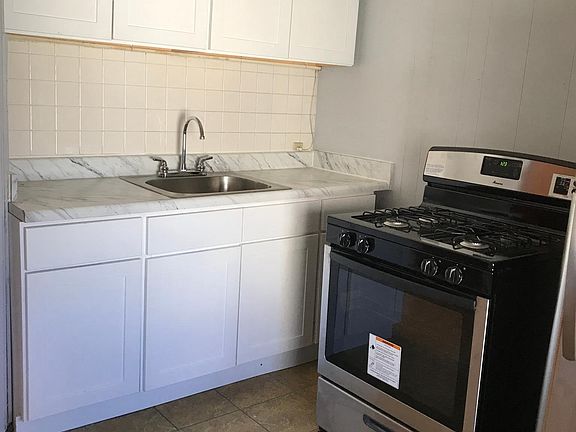 2nd image of 111 Baldwin Ave APT 6