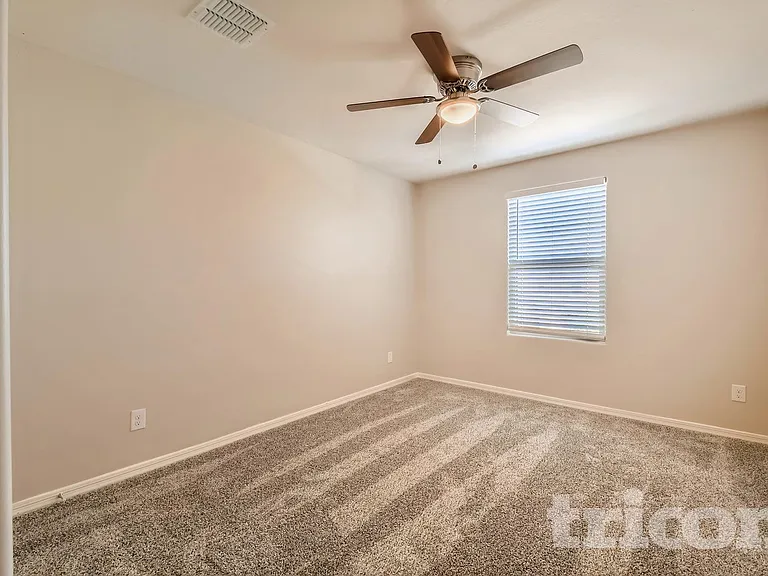 227 W Watson Ct — Photo 12