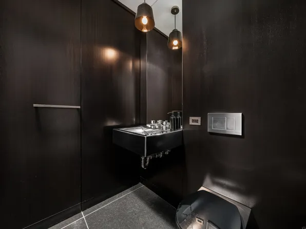 15 Union Square West image 14 of 21