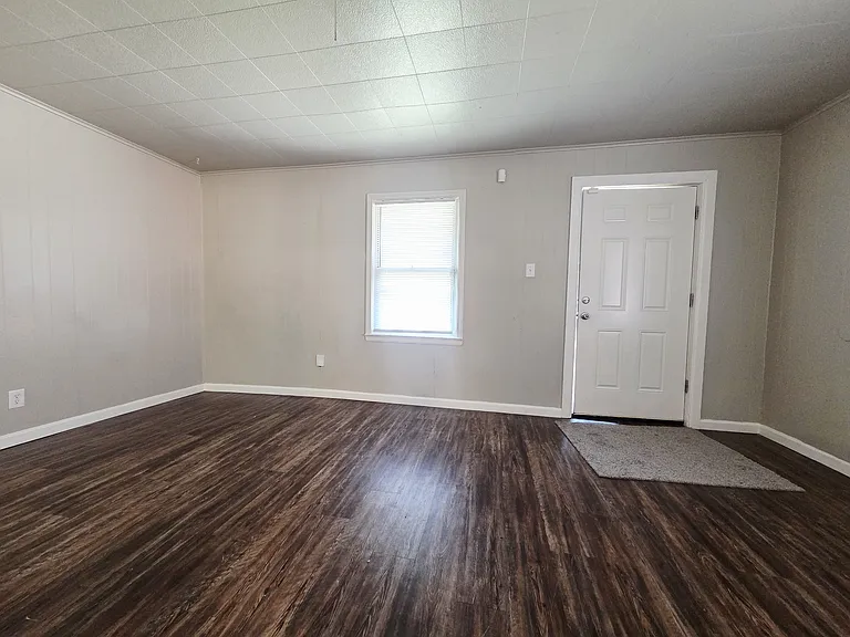 307 E Kittyhawk Dr — Photo 6