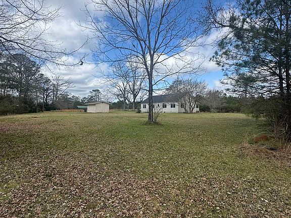 2nd image of 275 Thames Rd