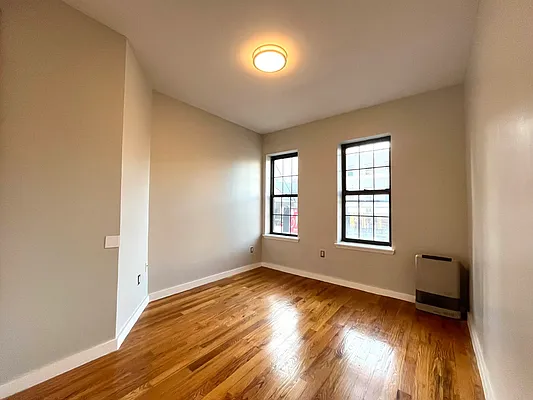 Rented by Voro New York | media 3