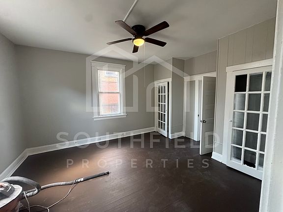 5th image of 3735 Lovell Ave #1