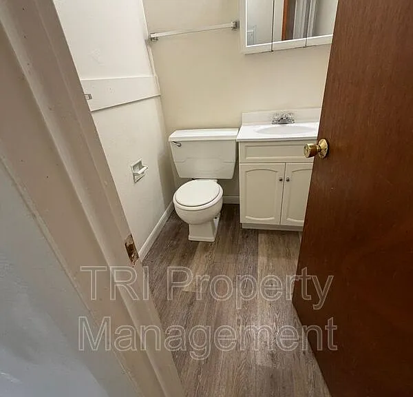 732 37th Avenue Ct #3 — Photo 8