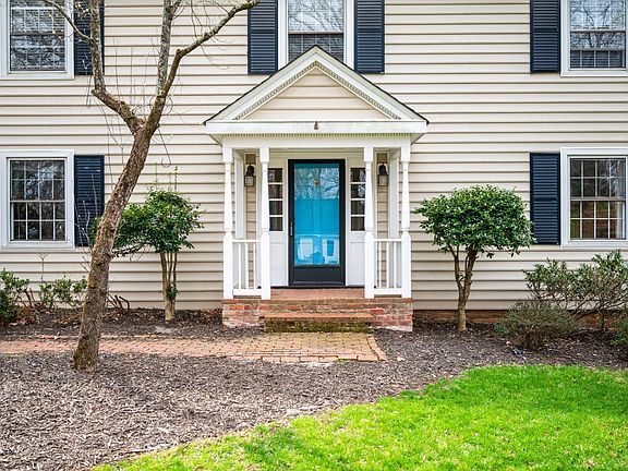 2nd image of 960 Rothowood Rd