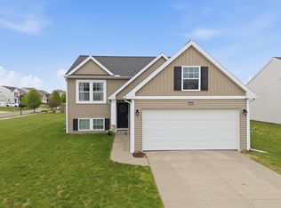 59103 Silvergrass Dr, Mattawan, MI 49071