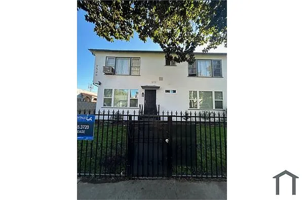 Building Photo - 7528 Norton Ave #1
