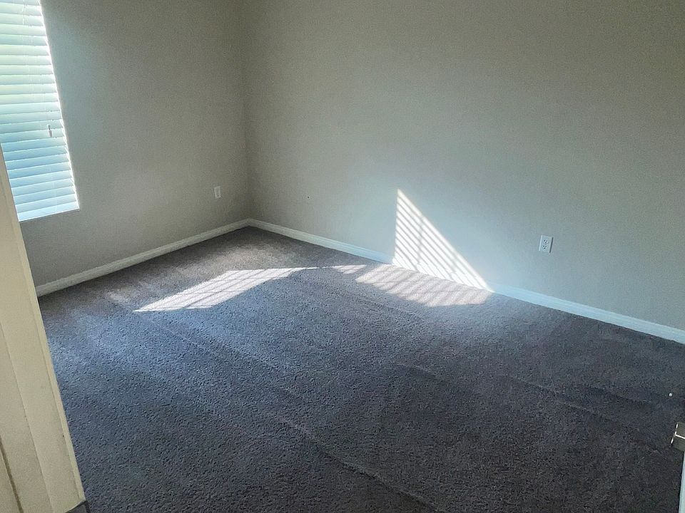 #GuardianRealy 231 W Horizon Ridge Prkwy #424 Henderson NV 89012- Bedroom_09102024