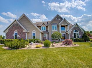 S88W34633 Nesting Ln, Eagle, WI 53119