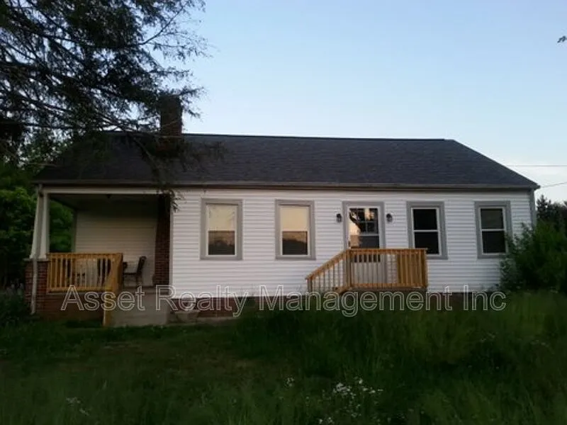 1208 Tipton Station Rd
