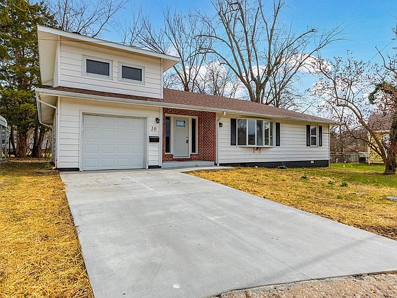 2nd image of 10 Wonneman Cir