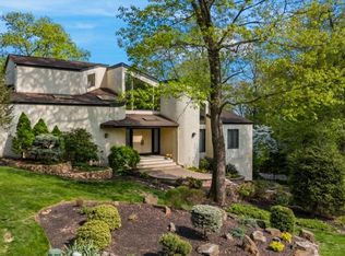 2 Highview Ct, Montville, NJ 07045