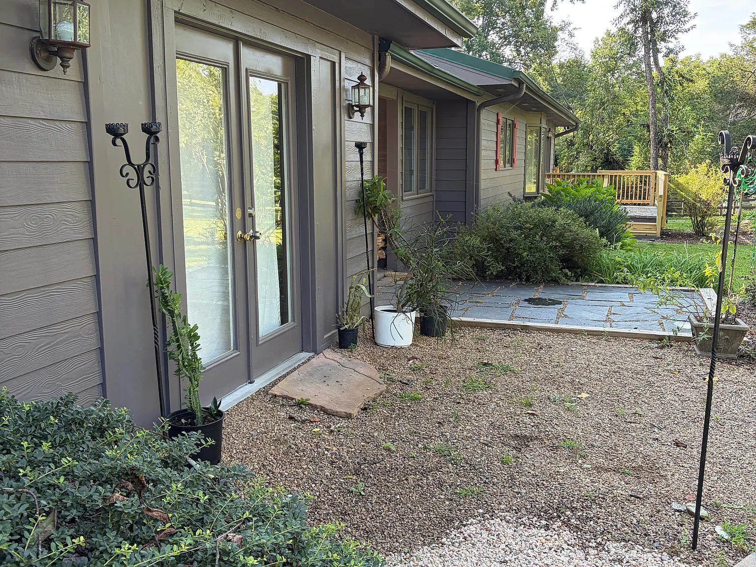 1 bed, 900 sqft, $1,400 — Photo 3