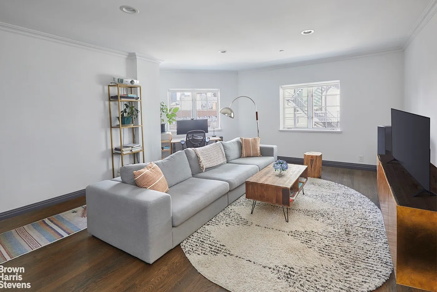 85 Hudson Avenue — Photo 1