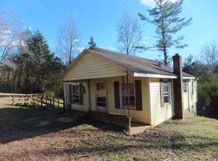 210 Trammell Dr, Seneca, SC 29672