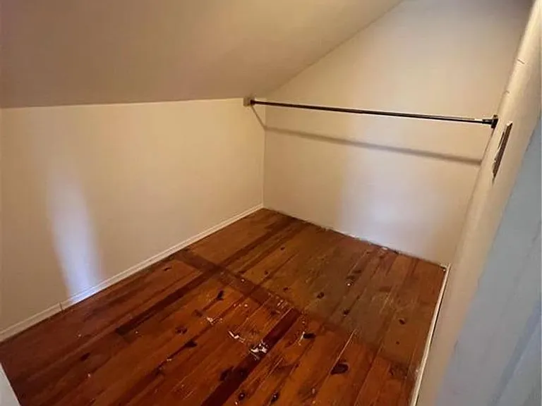 2401 Lawnherst Ave — Photo 17