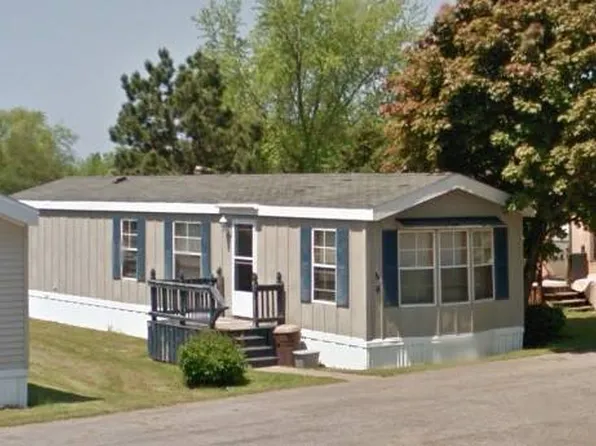 320 Thompson Rd #A04, Oswego, NY 13126