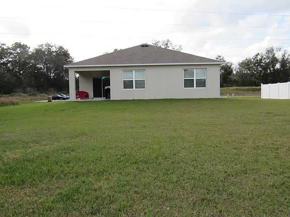 2nd image of 4190 NE 29th Pl