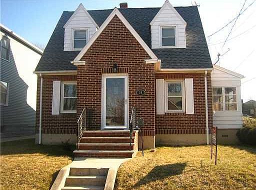 1st image of 34 Pulaski Ave