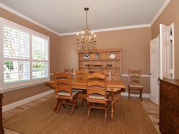 4th image of 4209 Saltburn Dr