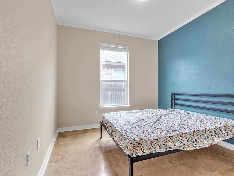 128 Kavanaugh St — Photo 19