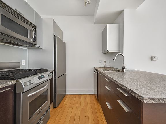 5th image of 350 W 42nd St APT 8H