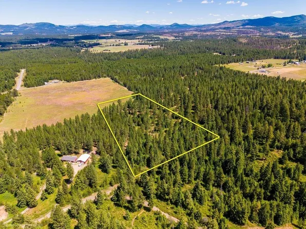 10307 E Jasmine Ln, Chattaroy, WA 99003