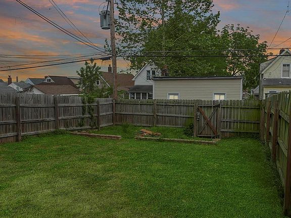 4th image of 4562 Adkins Ave