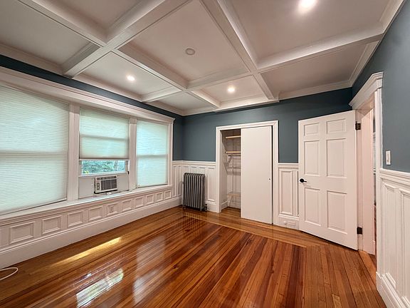 4th image of 299 Tappan St APT 4