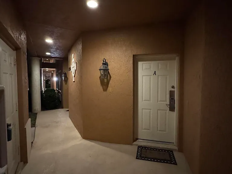 8246 Mulligan Cir — Photo 2