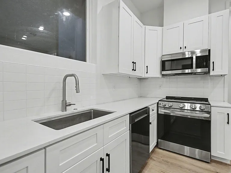 203 Danna Ln #A — Photo 8