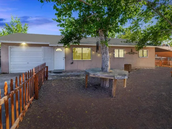 327 Gorman Ave, Rio Communities, NM 87002
