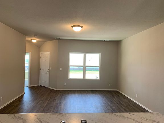 5th image of 2001 S Amarillo Dr